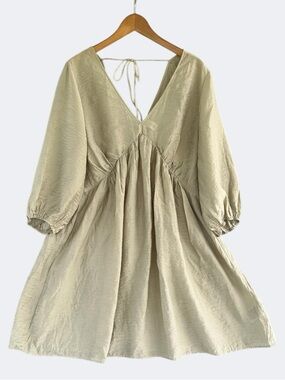 🎉5 for $45🎉 H&M dress size L